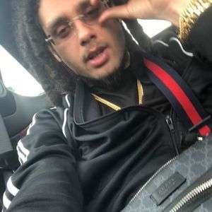 Meet your Posher, Adrian